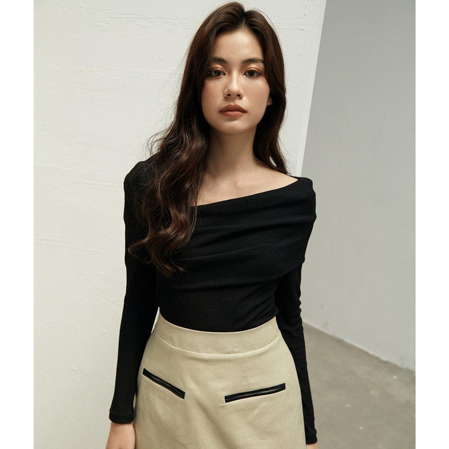 COCO SIN - Áo Đen Dệt Kim Liền Quần
