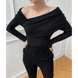 COCO SIN - Áo Đen Dệt Kim Liền Quần