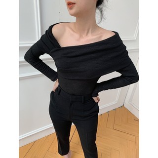 COCO SIN - Áo Đen Dệt Kim Liền Quần