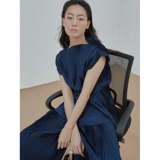 COCO SIN - Áo Có Tay Dập Ly Xanh Đen