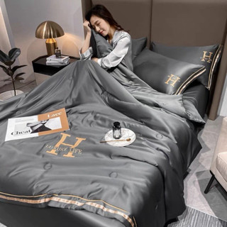 Bộ chăn ga phi lụa thêu chữ H - LUXURY, mềm mịn, chăn trần bông