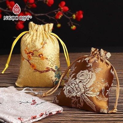 Túi gấm đựng trang sức thêu hoa văn - Ngọc Quý