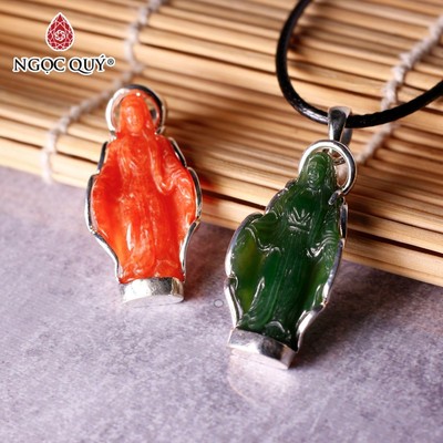 Mặt dây chuyền Đức Mẹ Ban Ơn đá thiên nhiên bọc S925 - Ngọc Quý