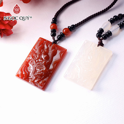 Mặt dây chuyền khắc hình rồng đá mã não - Ngọc Quý