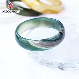 Vòng tay liền khối đá mã não xanh - Ngọc Quý