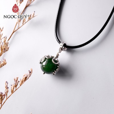 Mặt dây chuyền hạt ngọc bích bọc charm S925 - Ngọc Quý