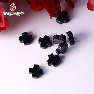 1 Charm đá chữ thập xỏ vòng tay hoặc mặt dây chuyền- Ngọc Quý