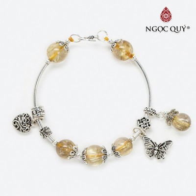Vòng tay đá thạch anh tóc vàng mix charm bướm hạt 8mm Mẫu VC0567 - Ngọc Quý
