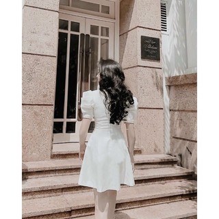Đầm trắng tay phồng xòe form ngắn