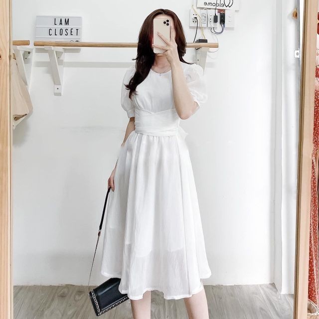 Đầm trắng tiểu thư dây cột eo