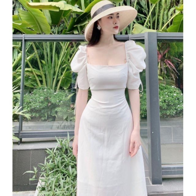 Đầm Cổ Vuông Dây Rút