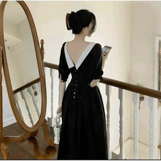 Đầm đen cổ sen nút vintage