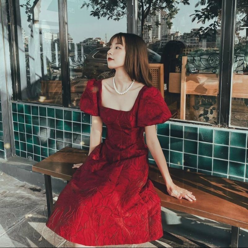 Đầm gấm dự tiệc nơ voan lưng dáng xoè