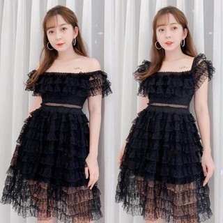 Đầm ren tầng trễ vai