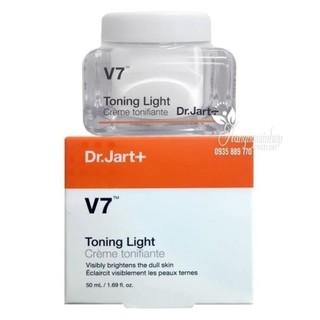Kem dưỡng trắng da V7 Toning Light .
