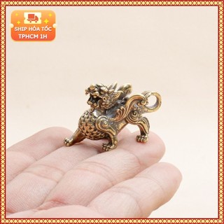 Tượng Nhỏ Bằng Đồng Kiểu Dáng Hình Kỳ Lân Đứng (Kích Thước: 3.0cm x 2.8cm)