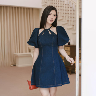 RECHIC Đầm denim Miu cổ yếm cách điệu tay bồng dáng A cơ bản thanh lịch