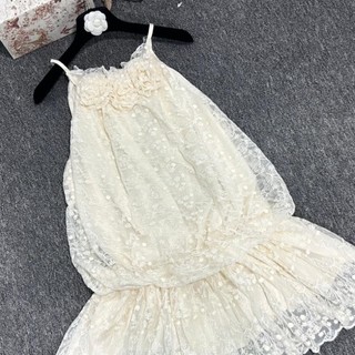 Váy ren 2 lớp cổ yếm hoa nổi