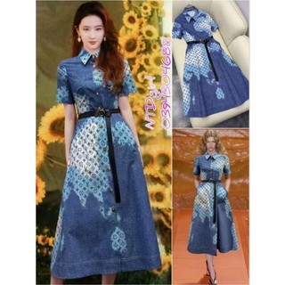 1952024  Hàng nhập - Đầm jean dáng xòe in logo phối màu loang độc đáo, váy bò Quảng Châu tay ngắn cổ peter