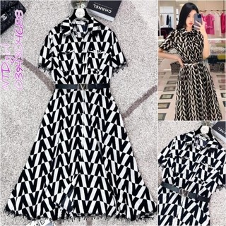 1952024  Hàng nhập - Đầm dáng xòe lụa mịn mát in logo Valentino, váy Quảng Châu tay ngắn cổ sơ mi