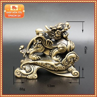 Tượng Nhỏ Bằng Đồng Kiểu Dáng Hình Kỳ Lân Có Đế (Kích Thước: 5.4 x 4.2cm)