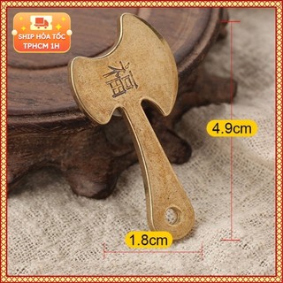 Tượng Nhỏ Bằng Đồng Kiểu Dáng Hình Cây Rìu (Kích Thước: 4.9cm x 2.4cm)