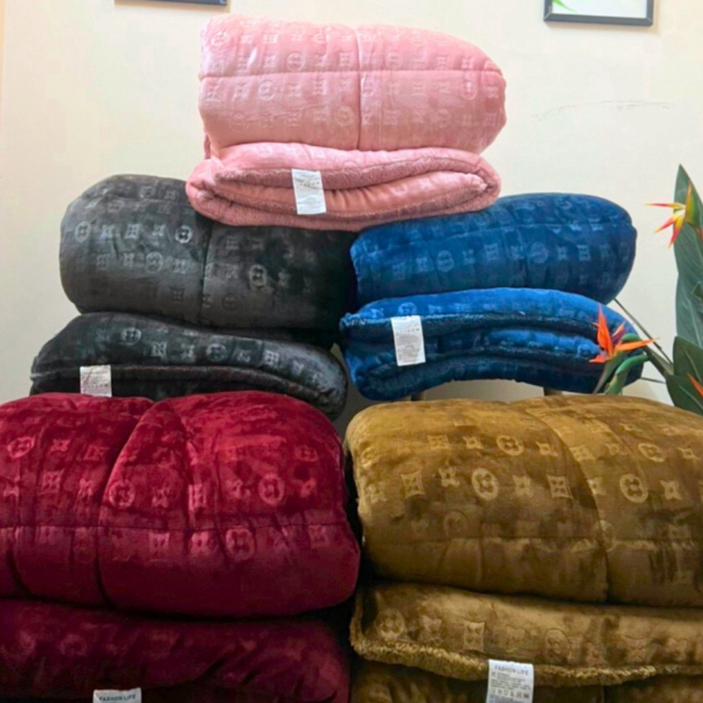 Chăn Lông Cừu Đại Hàn , Chăn Cừu Chữ Vạn Hàng Loại 1 Cao Cấp Dày 3 Lớp Siêu Ấm