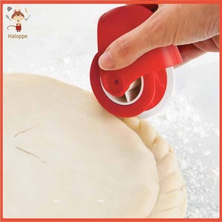 <penstok> Dụng cụ cắt bột bánh dạng lăn dùng làm bánh pizza tiện dụng