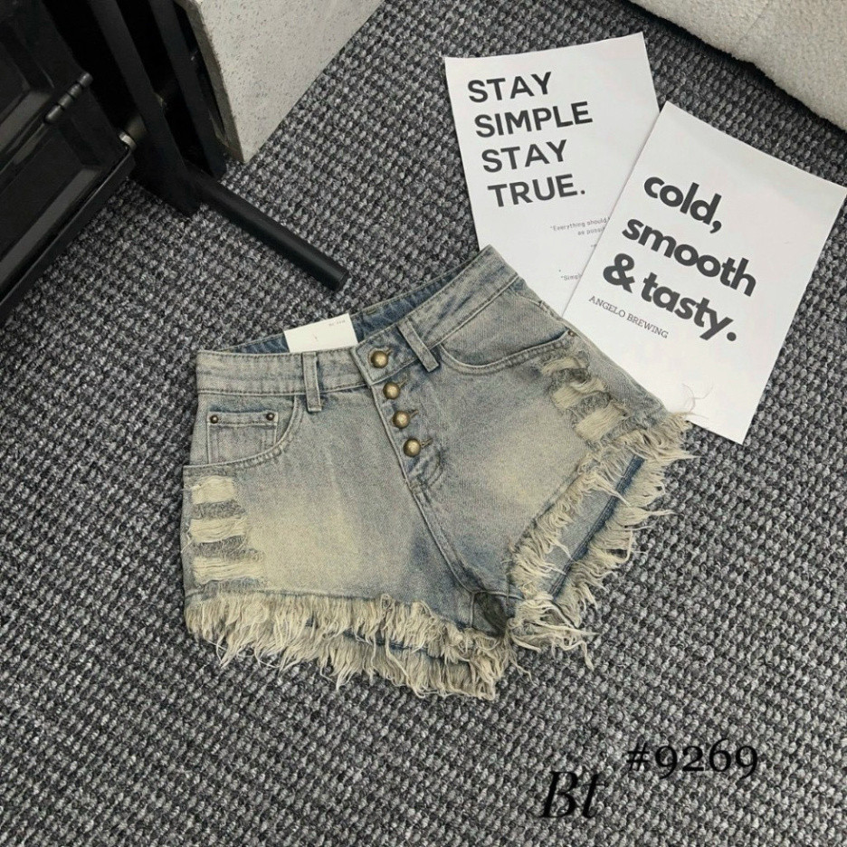 Quần short jeans, quần đùi bò rách tua rua phối nhiều cúc siêu cá tính mặc cực sang chảnh N76 | BigBuy360 - bigbuy360.vn