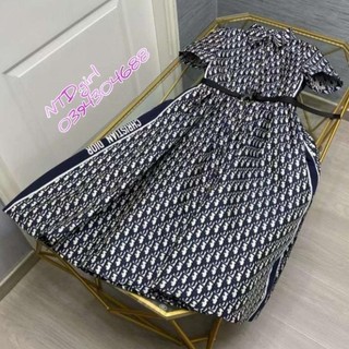 [562024]  Hàng nhập - Đầm dáng xòe cổ sơ mi viền logo độc đáo, váy Quảng Châu tay ngắn trẻ trung