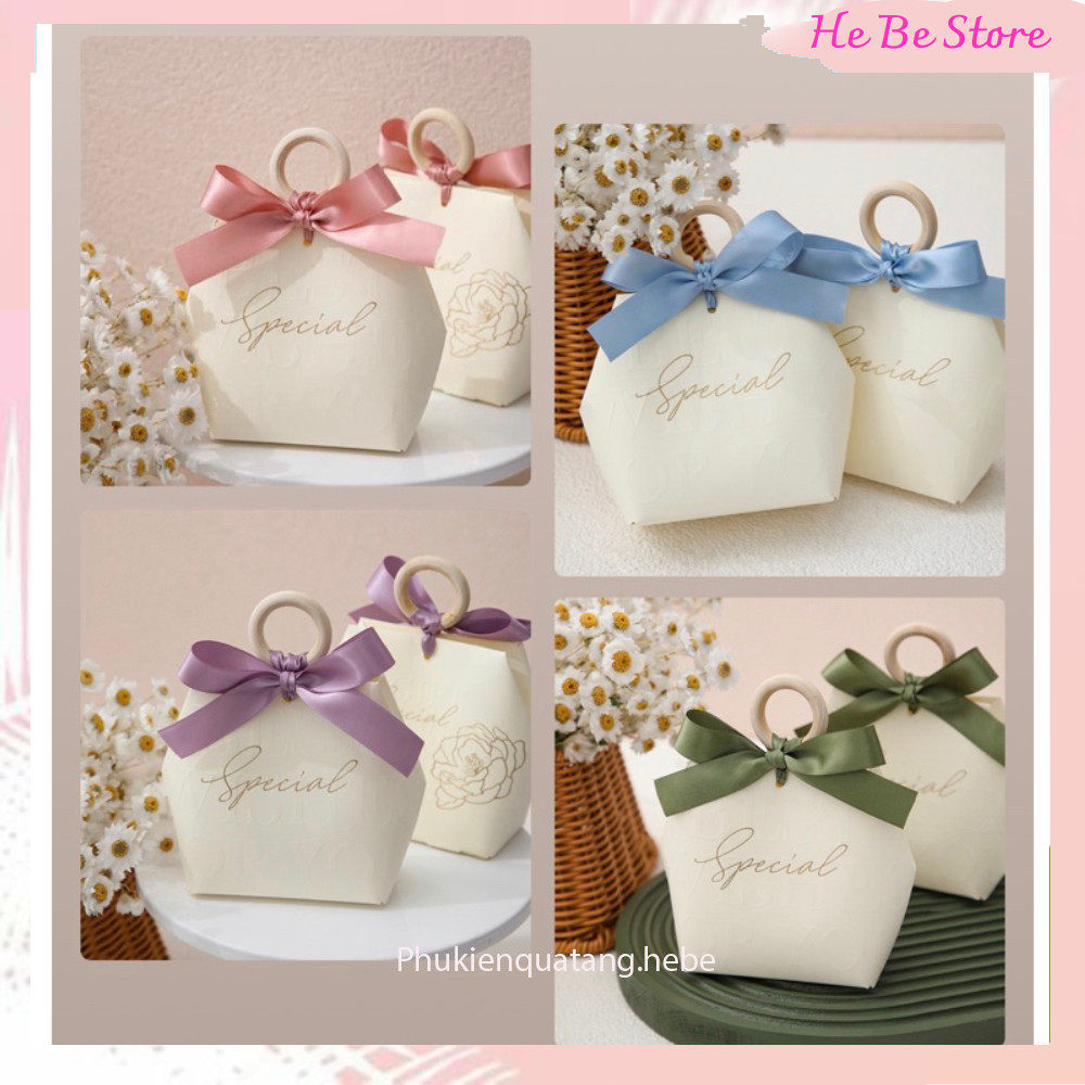 Hộp quà tặng, hộp đựng bánh kẹo quà cưới có quai gỗ thắt nơ ruy băng Lotus  - HeBe Store