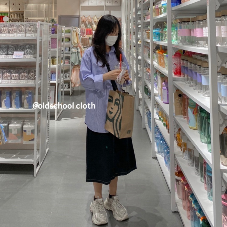 Sơ Mi Nam Nữ Kẻ Xanh Ngựa Thêu Form UNISEX Dễ Mặc Dễ Phối Đồ Chất LANH Siêu Mịn Không Nhăn Siêu Mát Mẫu Sơ Mi HOT 2024 | BigBuy360 - bigbuy360.vn