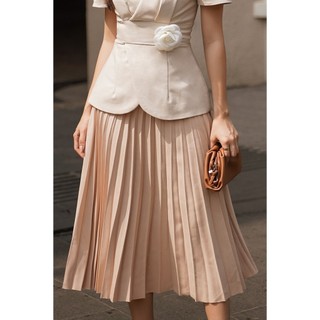 RECHIC Chân váy xếp ly màu beige dáng dài