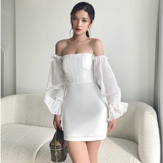 RECHIC Đầm Movar màu trắng trễ vai phối tay voan phồng dáng váy ôm xinh xắn gợi cảm