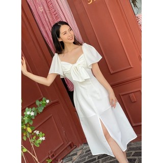 RECHIC Đầm Monita Màu Trắng cổ vuông nơ ngực tay bèo dáng dài