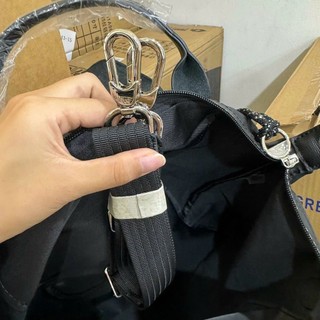 Túi tote Longchamp vải dù nắp da