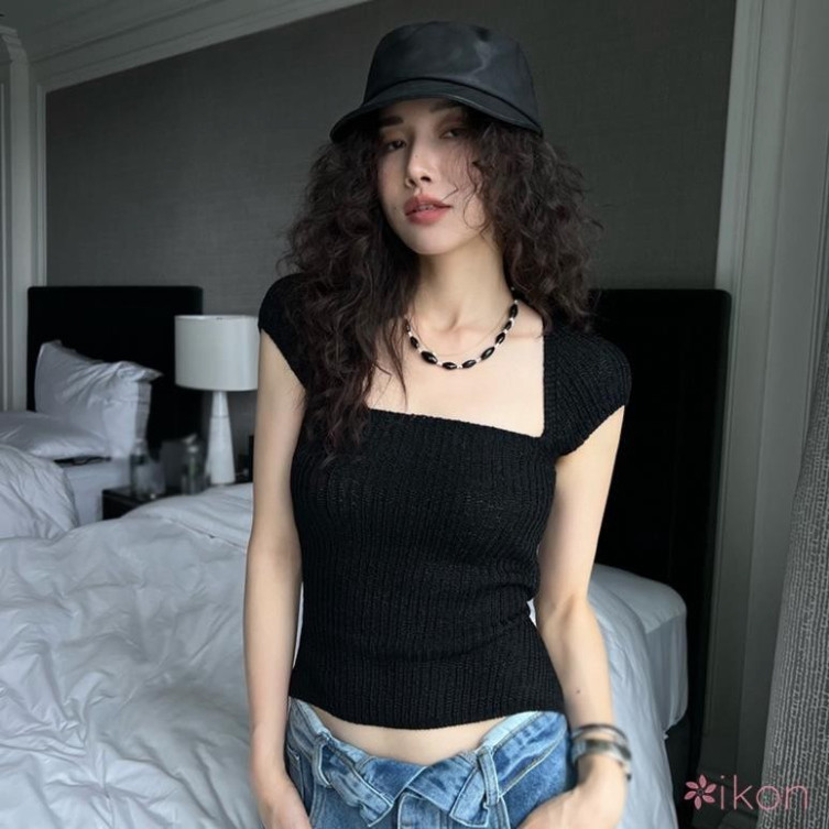 [HÈ 2024] Áo Croptop Dệt Kim Tay Ngắn Ngang Vai Màu Trơn Thiết Kế Dây Đan Chéo Sau Lưng Quyến Rũ A80 | BigBuy360 - bigbuy360.vn