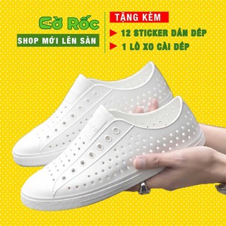 giày nhựa đi mưa trống trượt native cho bé trai và bé gái họa tiết trắng full SHINNATIVE27 tặng 2 jibitz native