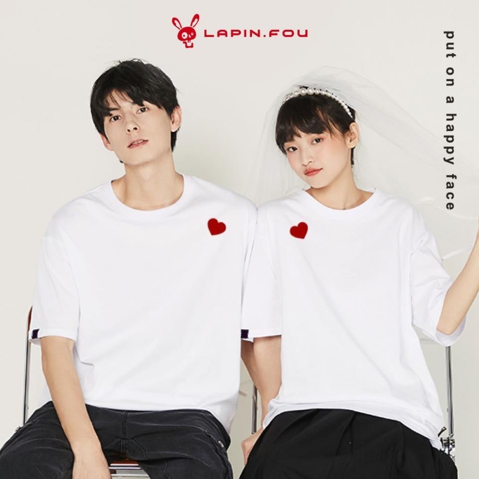 Áo Thun Cặp Đôi Nam Nữ Local Brand - Heart On My Shoulder UT