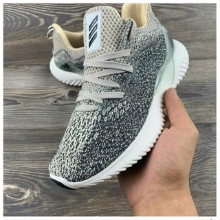 Giày thể thao sneaker AlphaBounce xám tiêu Xám Chấm Đen