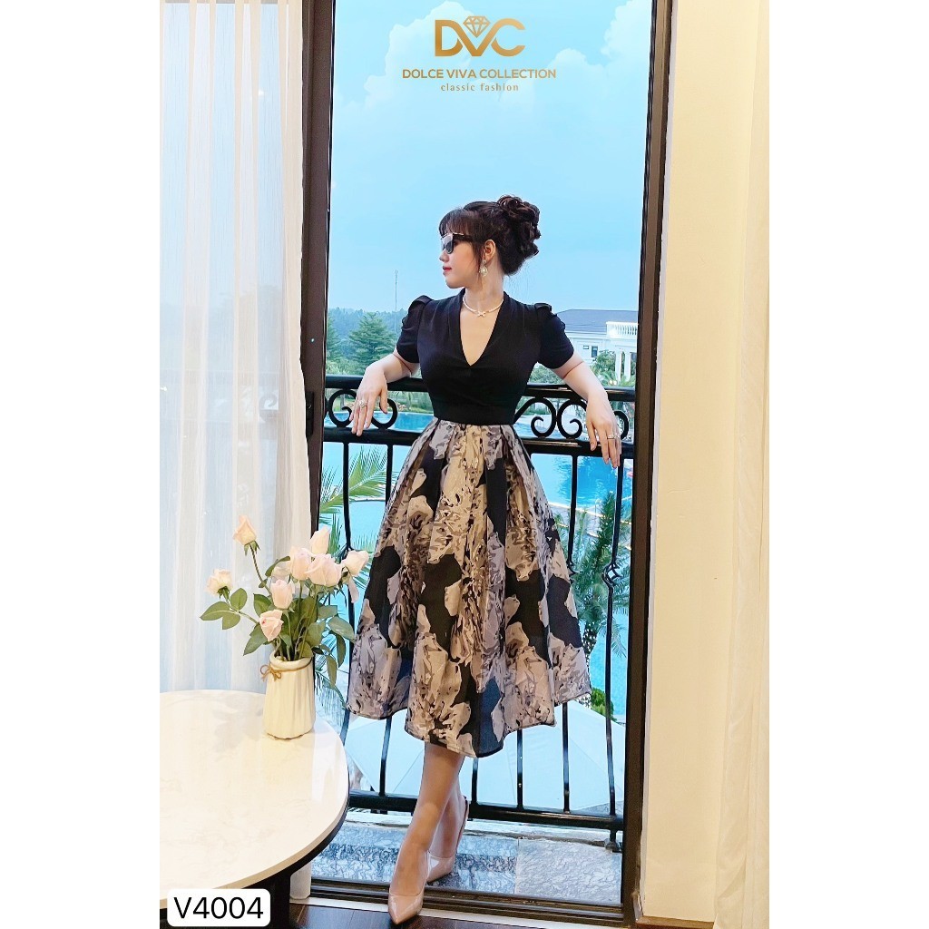 [Chính Hãng] Váy Xòe Phối Áo Đen Cổ V Cộc Tay, Chân Váy Xòe Họa Tiết V4004 - DVC