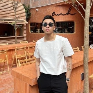Áo phông basic cổ vuông UNCLÉ White Square Collar T-shirt