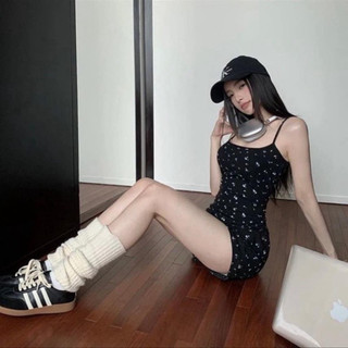 [H.Lana] JUM 2 DÂY HOA NHÍ ĐEN