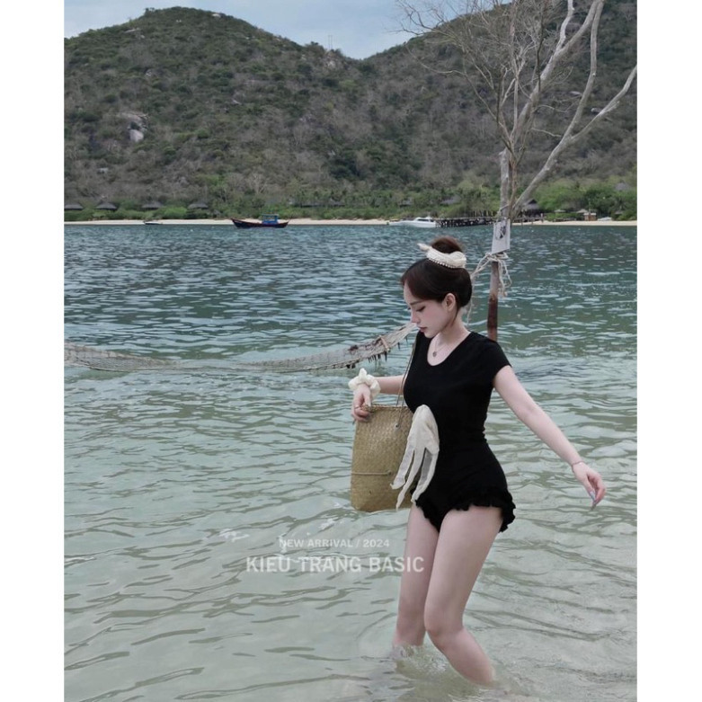 [HOT] Jumsuit Bikini Bèo Nơ Ngực Tay Cộc Chất Co Dãn Thoải Mái, body suit đi biển đi chơi siêu xinh B001 | BigBuy360 - bigbuy360.vn