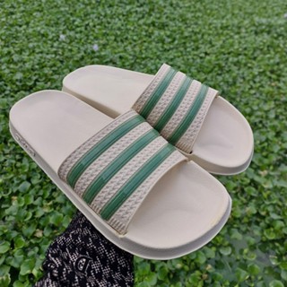 ( Tăng 1 size ) Lainiki Dép Nam Nữ ,Dép 3 sọc quai ngang, Đúc nguyên khối siêu nhẹ 999+1