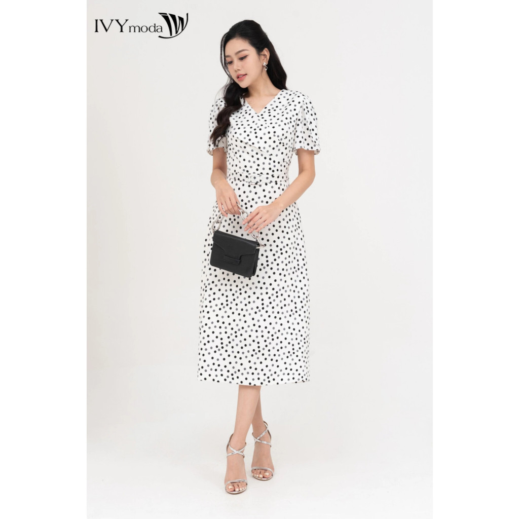 Đầm cổ V chấm bi nữ IVY moda MS 48M8771