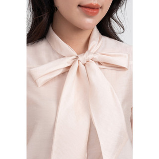 Áo sơ mi lụa thăt nơ nữ IVY moda MS 17M8493