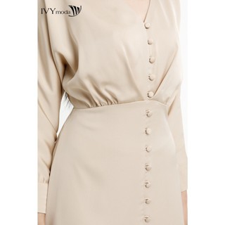 Đầm lụa trơn phối khuy bọc IVY moda MS 48M7159