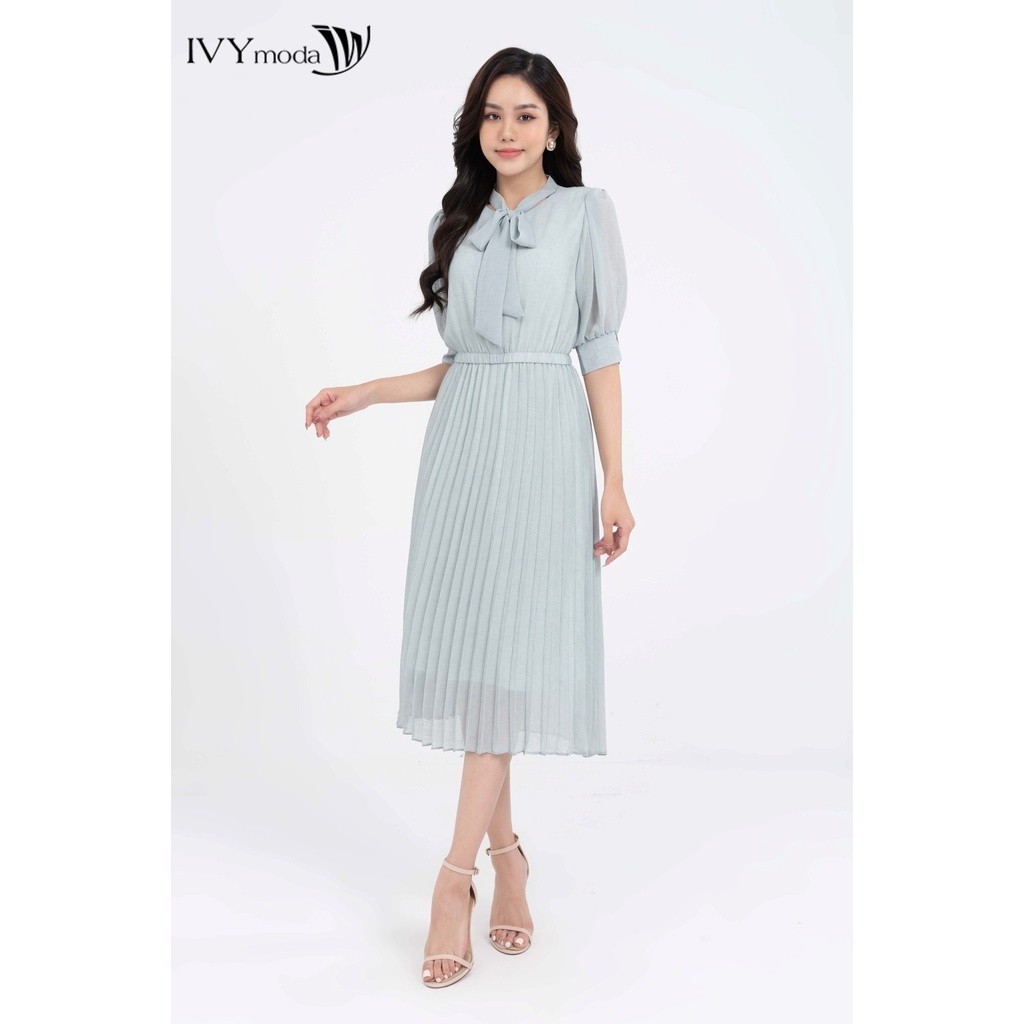 Đầm lụa xòe cổ buộc nơ nữ IVY moda MS 48T0218