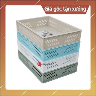 Khay nhựa chữ nhật xếp được nhiều tầng dùng để đựng giấy tờ trên bàn làm việc